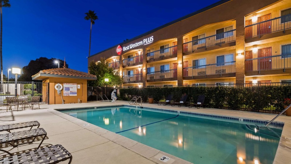 Best Western Plus Pleasanton Inn Main image